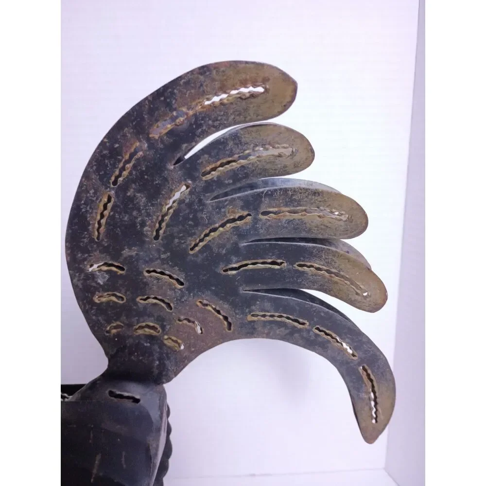Vintage Rustic Metal Rooster Chicken Handmade Outdoor Tealight Candle Holder